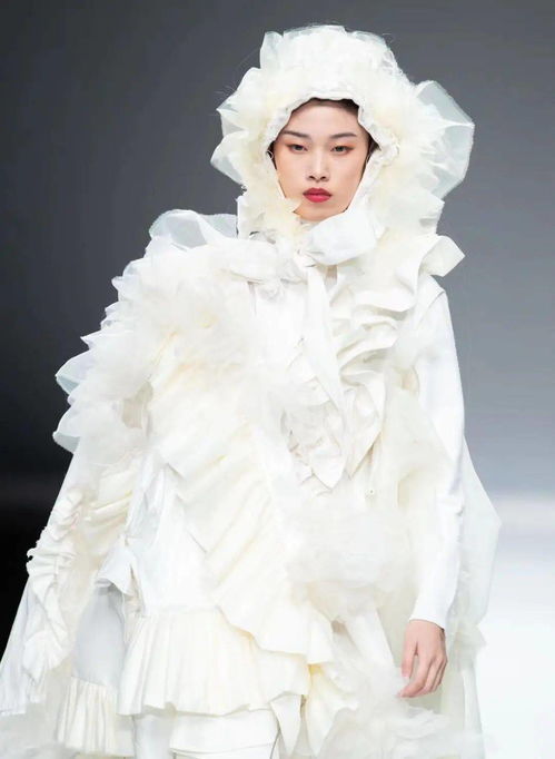 2021大學生時裝周服裝設計畢業(yè)作品發(fā)布 day2 湖北美術學院 中華女子學院 安徽工程大學 西南大學 常州紡職院 廣東職院